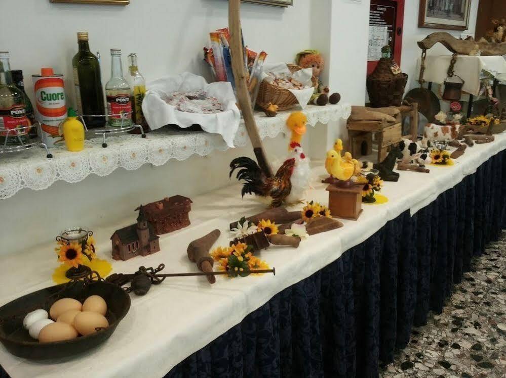 Hotel Trovatore ليدو دي يسولو المظهر الخارجي الصورة